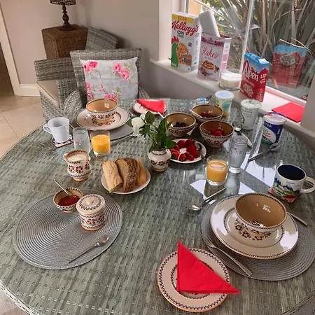 Oda ve Kahvaltı Enniscrone King Room *